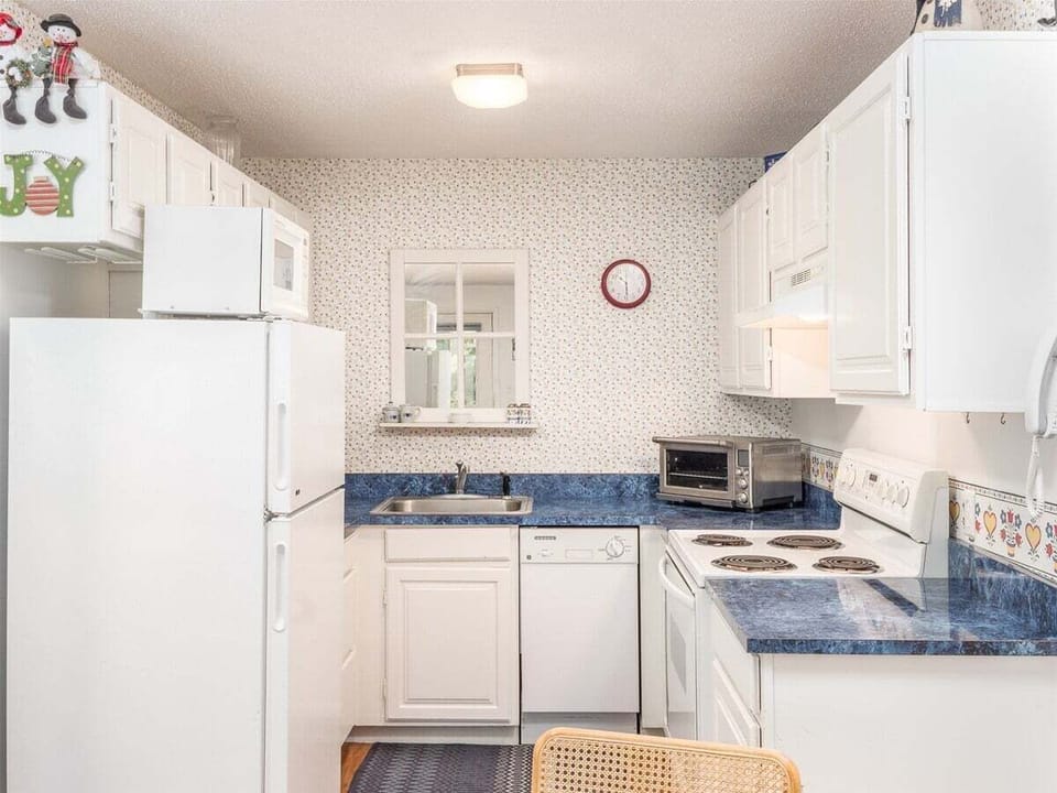 Kitchen to prep your meals