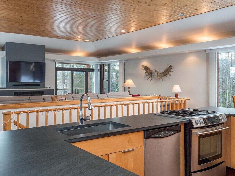 Kitchen area