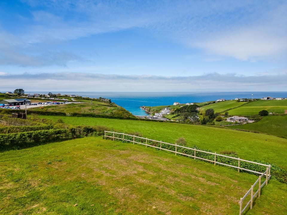 Cottage | Property grounds