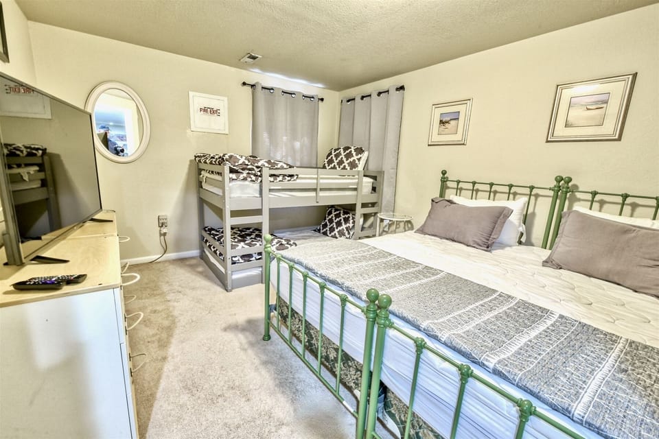 Bedroom 4 one king bed and one twin over twin bunk bed No adults allowed on top bunk