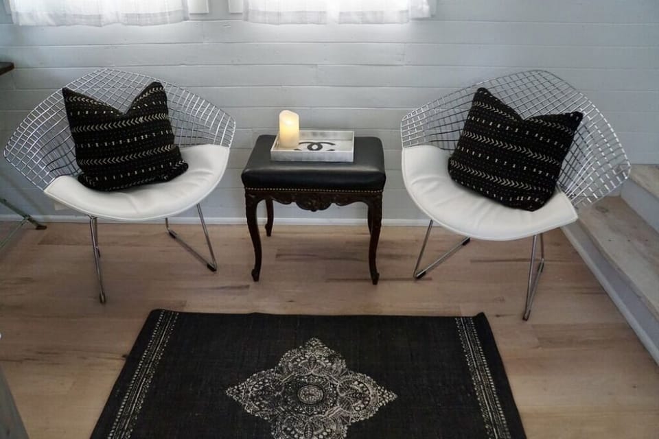 sitting area