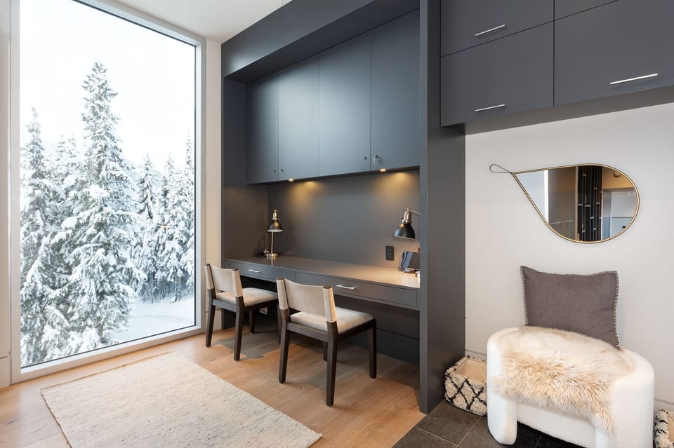 Main Floor Office Nook