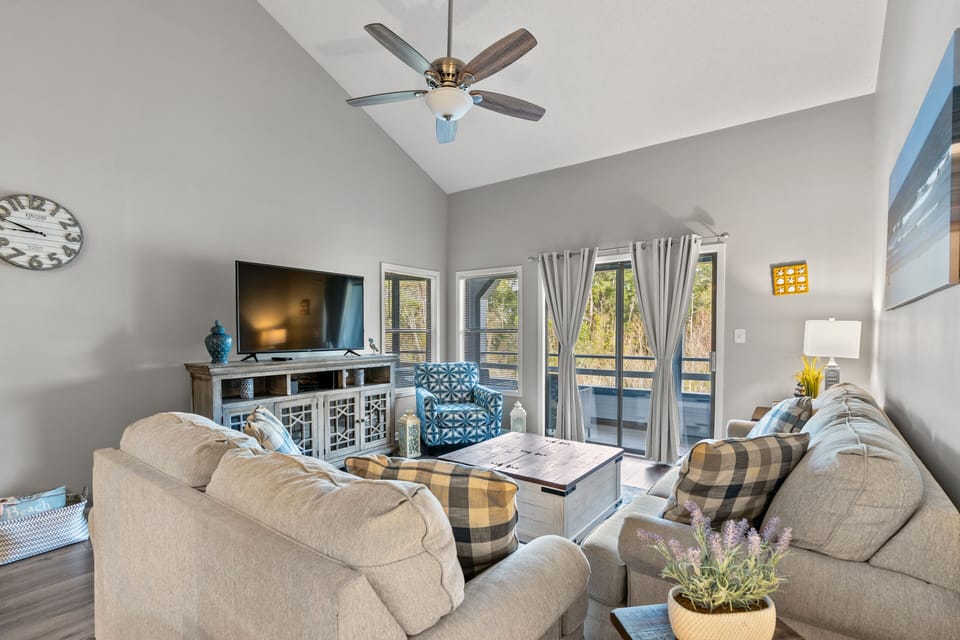 Spacious Living Room