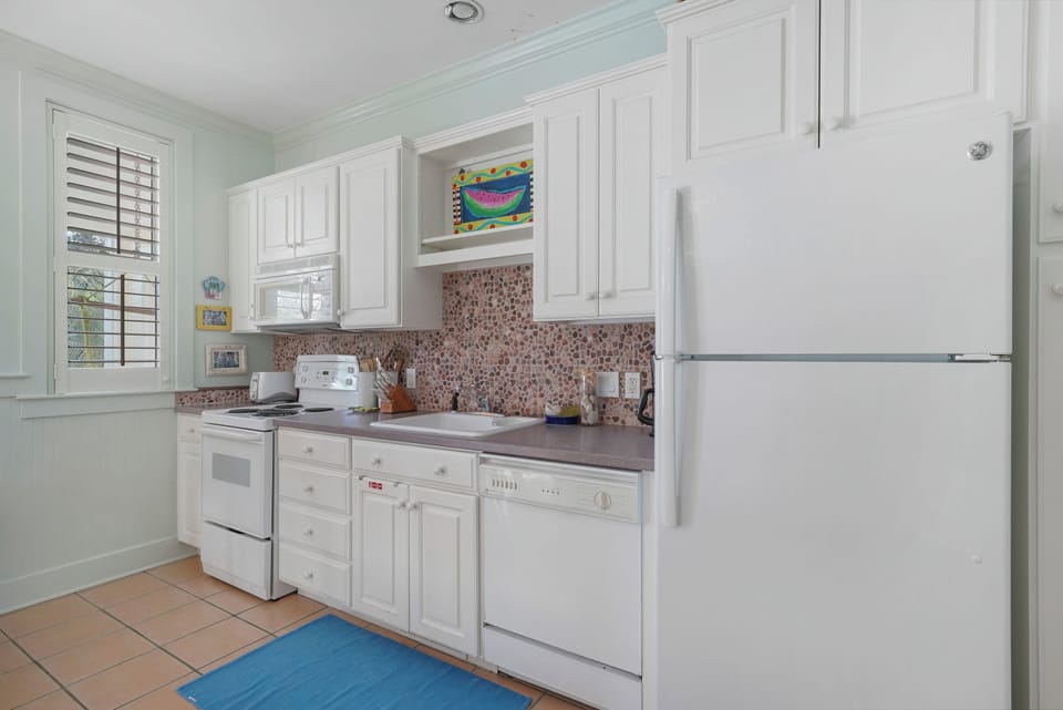 KITCHEN ON SECOND LEVEL