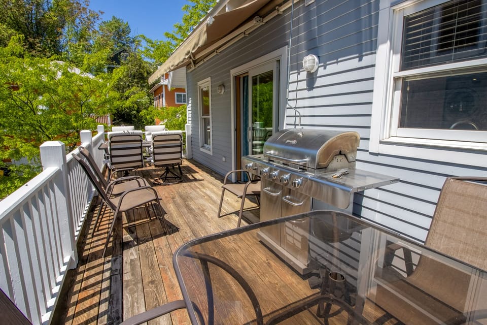Main Level | Deck off Kitchen
