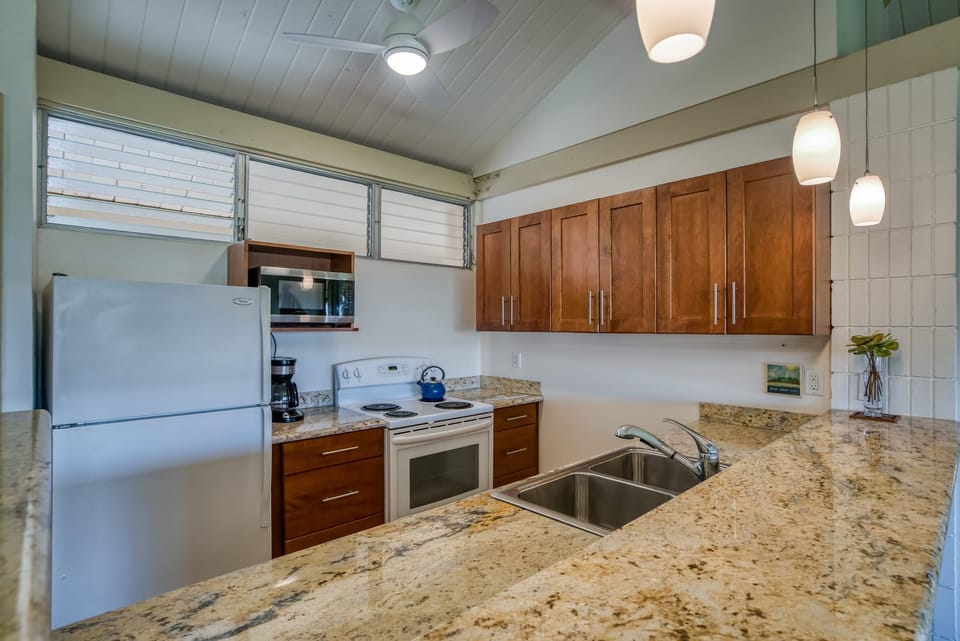Spacious Granite Counters
