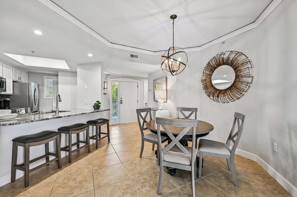 Dining Area at 4304 Windsor Court North