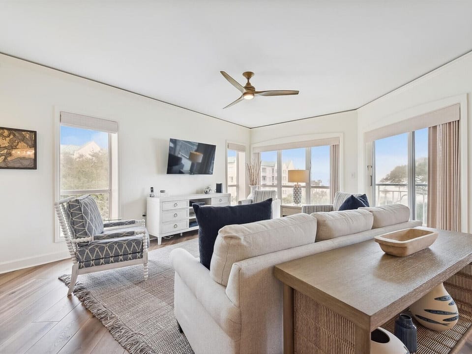 Living Room at 3409 Windsor Court South