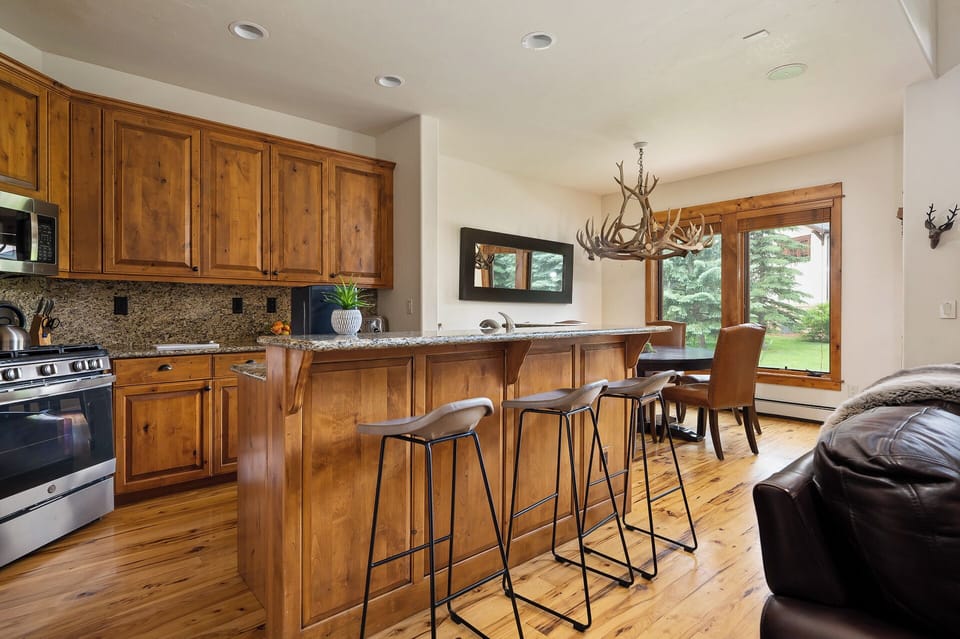 Seating for three at the breakfast bar