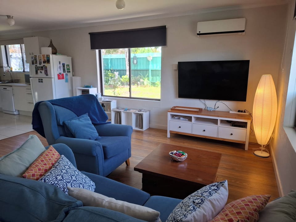 lounge room 