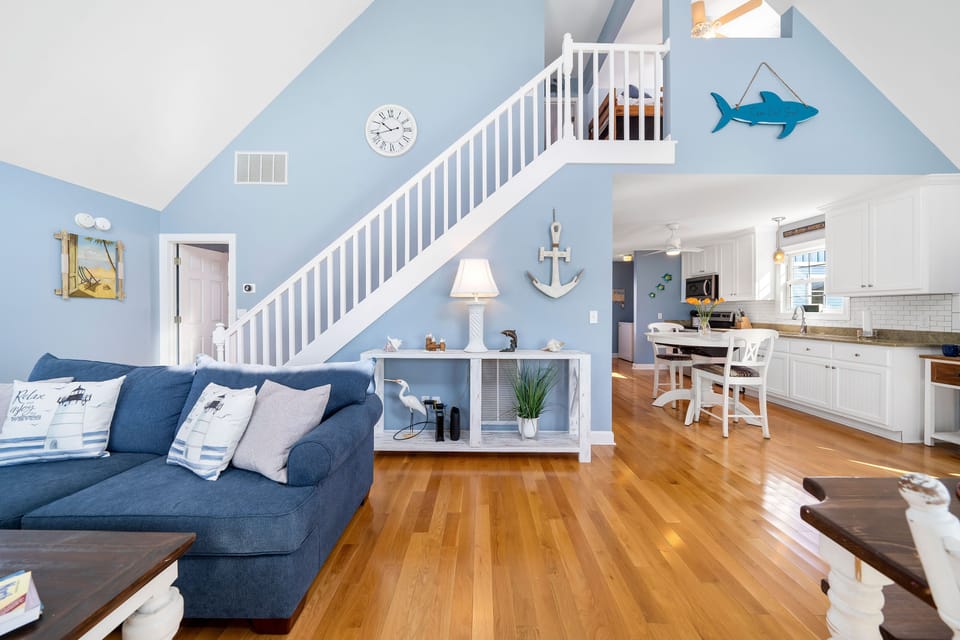 Nice size family and dining room