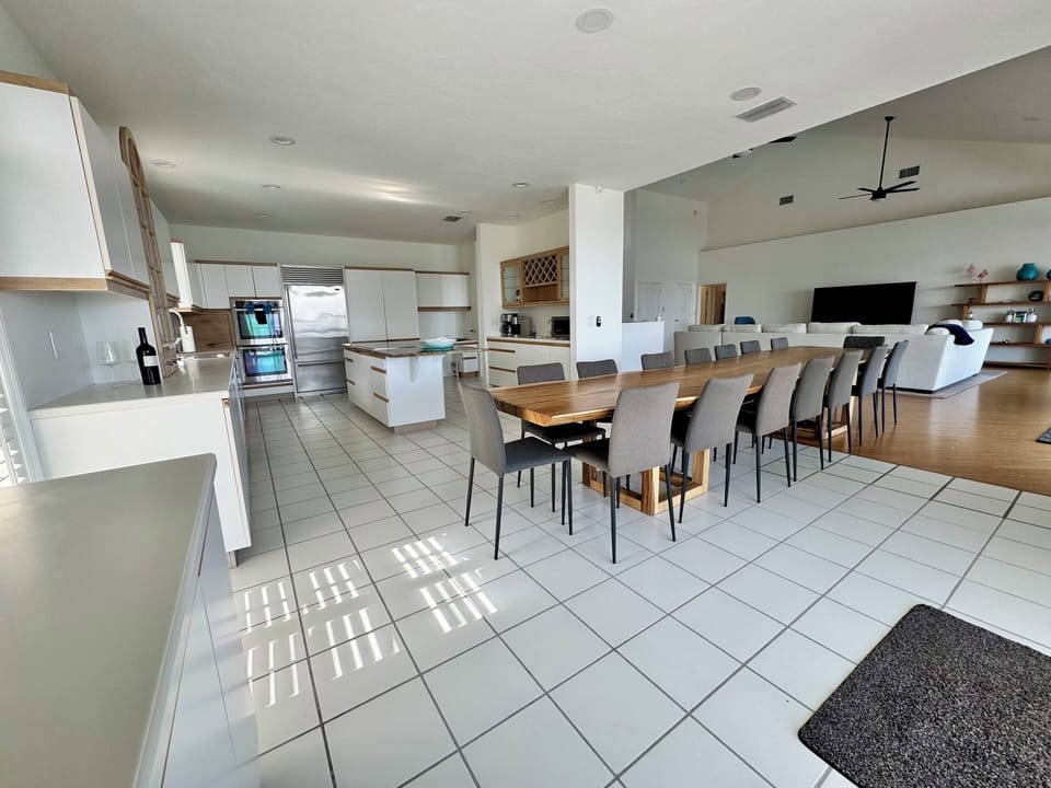 Kitchen (Sub Zero Fridge, Induction Island Cooktop, Dual Wall Oven, etc)