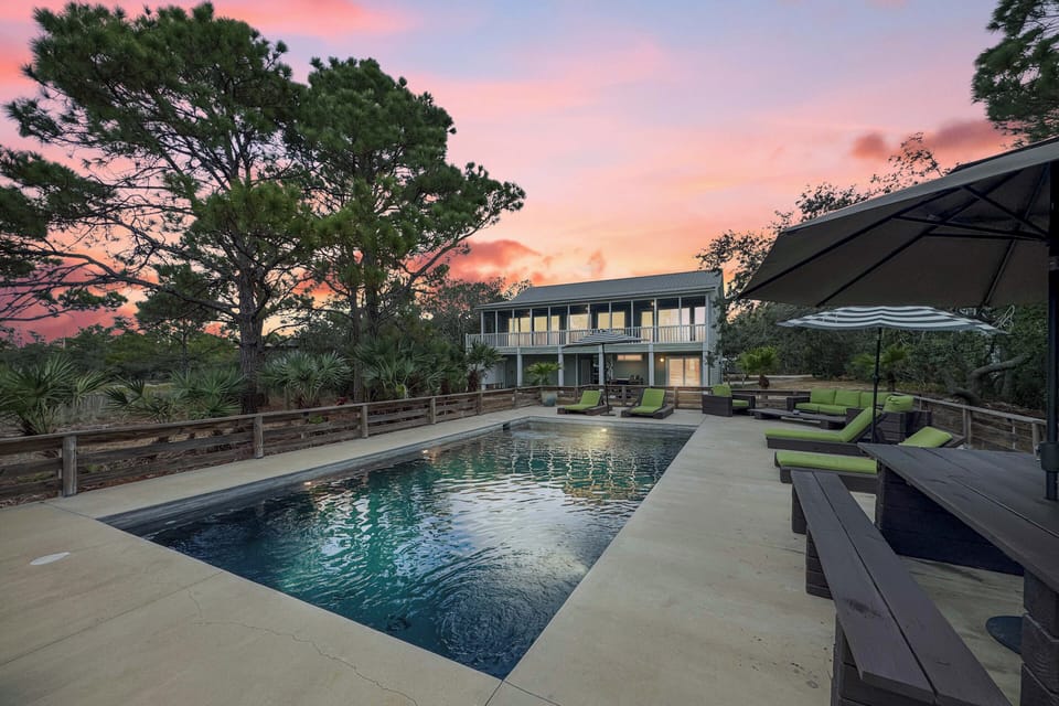 Golden Gulf Shores sunsets by your private heated pool—pure magic!