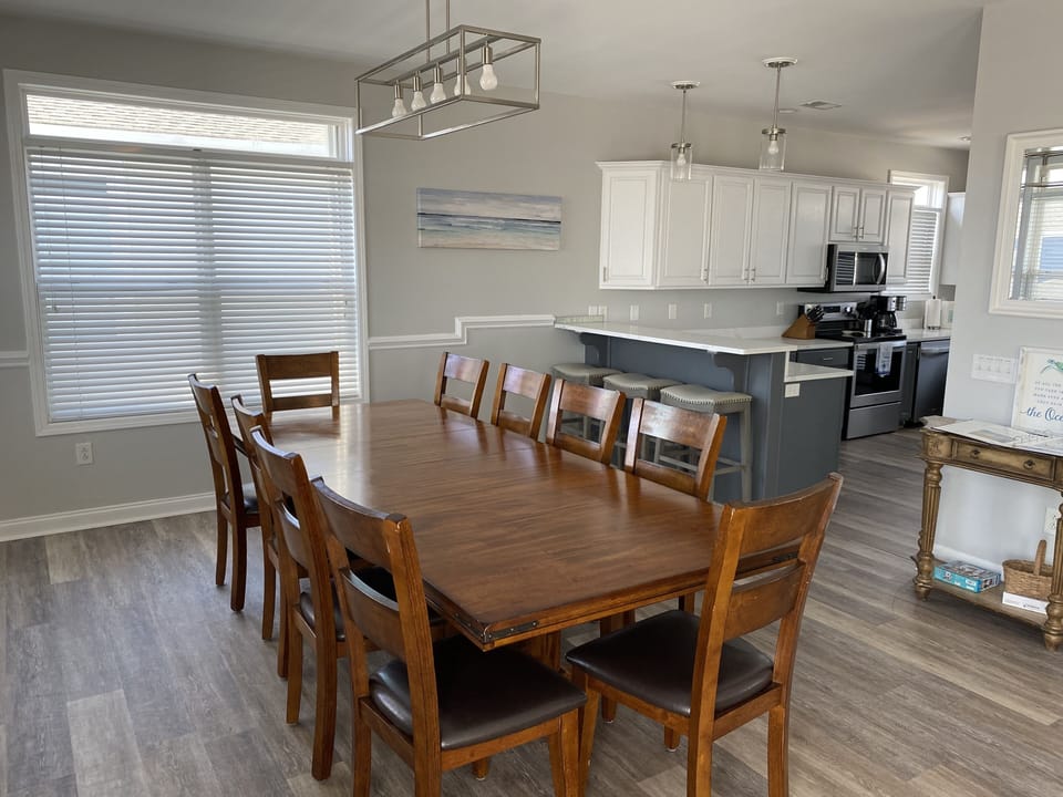 A dining room perfect for your gathering.