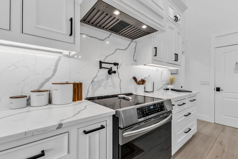 Gourmet, dream kitchen-high end appliances, upgraded granite tops and backsplash