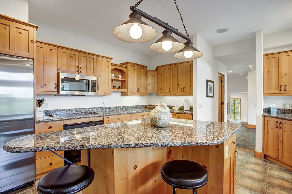 Large kitchen with room for several cooks.