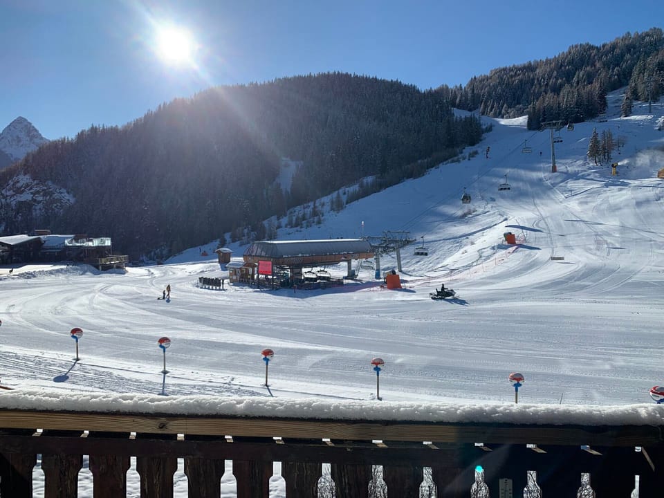Snow and ski sports