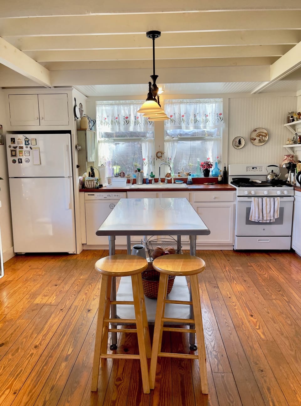Roomy Kitchen