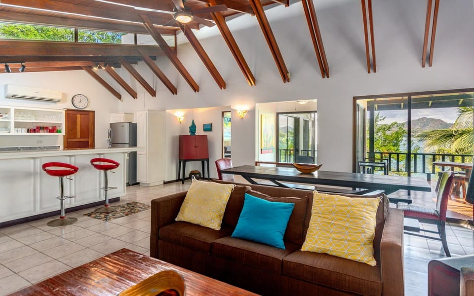 House, 4 Bedrooms, Beach View | Living room | TV