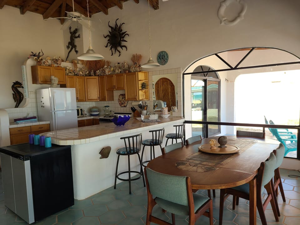 Seats 10 for dining. Open floor plan.