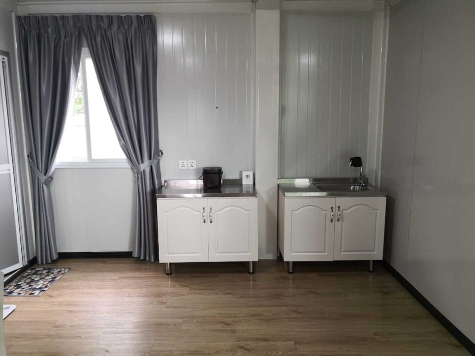 Executive Cabin | Free WiFi, bed sheets