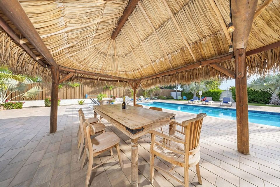 Outdoor Dining in the Pool Area