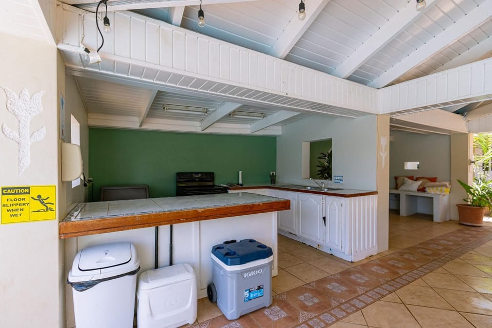 1 MIN WALK 2 Arashi Beach Suite w/ RoofDeck & Pool (11034)