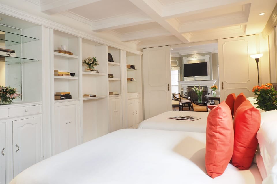 Classic Apartment | 2 bedrooms, down comforters, in-room safe, individually decorated