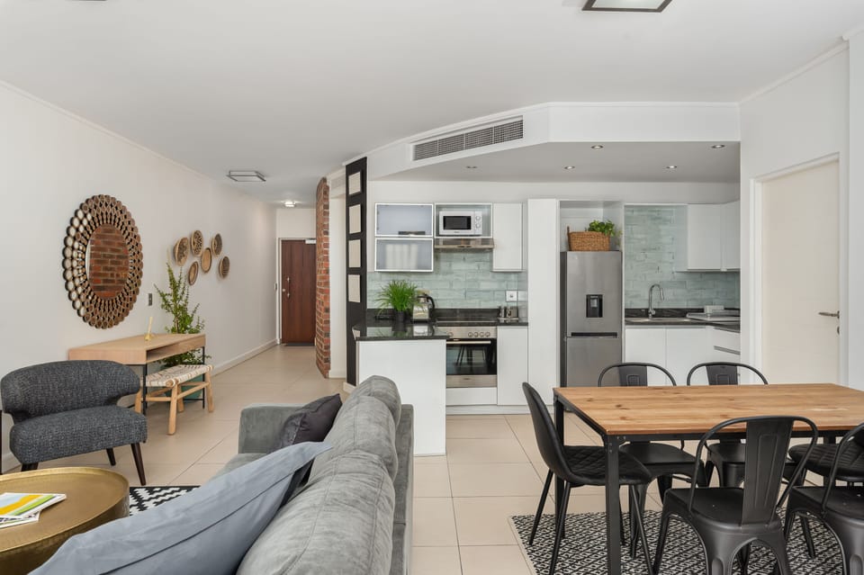 Classic Apartment | Living area | 32-inch flat-screen TV with cable channels, TV, Netflix