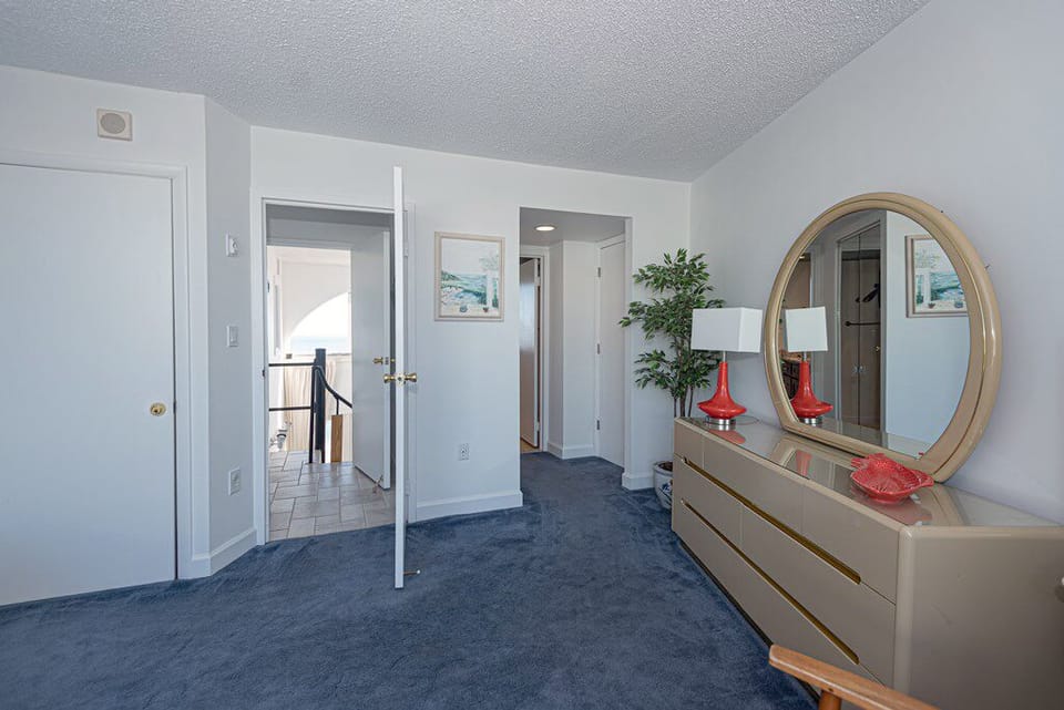 STAIRS-REAR-BREDROOM