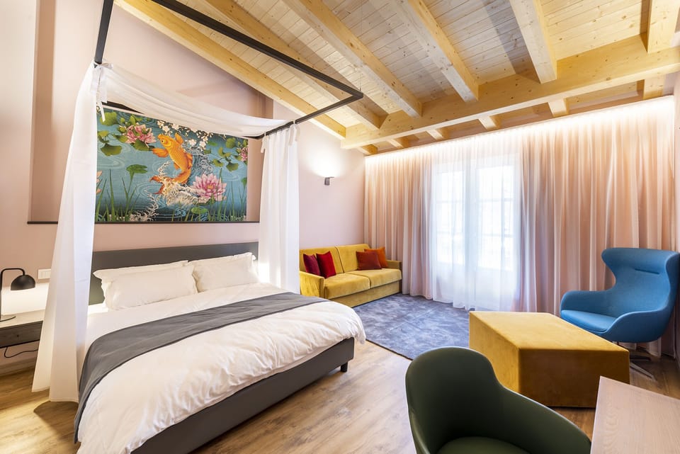 In-room safe, desk, soundproofing