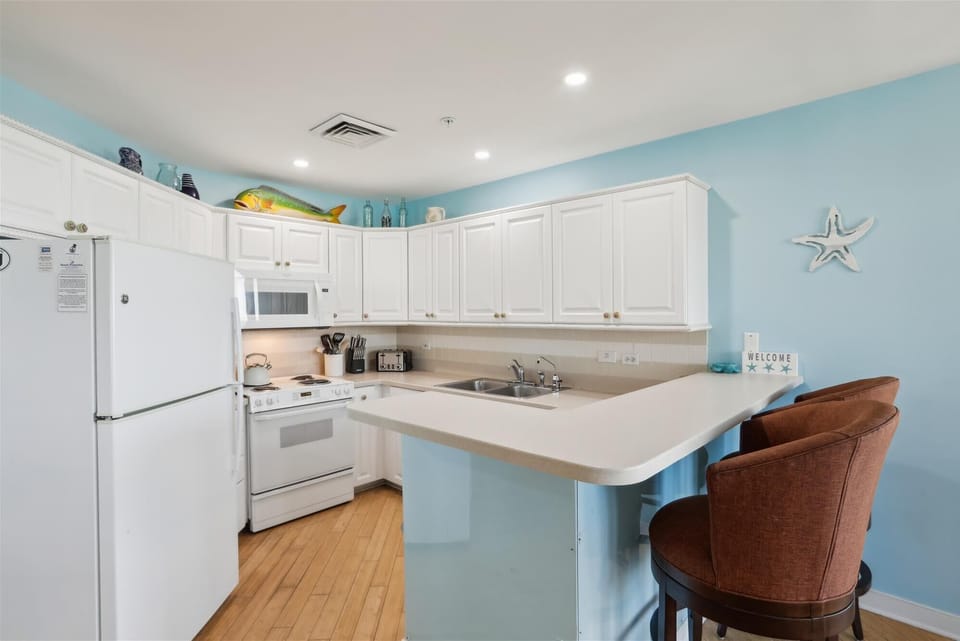 Kitchen with Breakfast Counter at 2506 SeaCrest