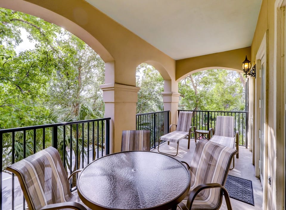 Balcony at 205 North Shore Place