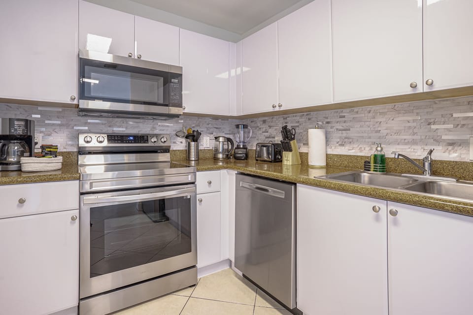 Fully equipped kitchen 