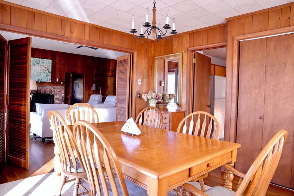 Formal Dining