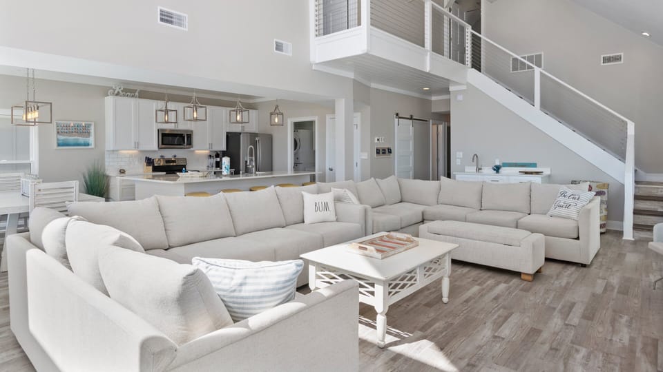 Living/Kitchen