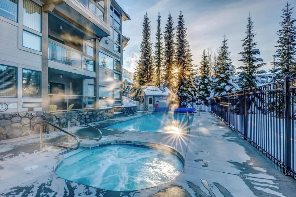 Heated Outdoor Pool and Hot Tub