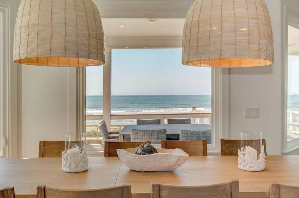 Kitchen dining with ocean views
