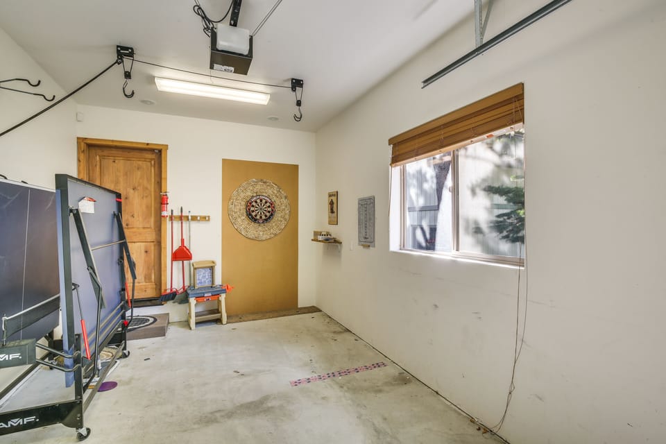 Garage | Ping Pong Table