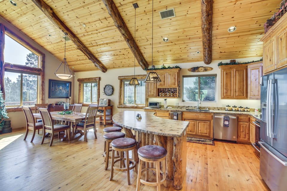 Kitchen | 2nd Floor | Cooking Basics | Coffee Maker | Dishware/Flatware
