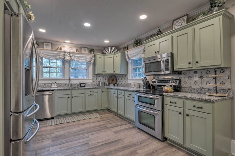 Kitchen | Fully Equipped | Cooking Basics