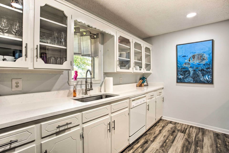 Kitchen | Fully Equipped | Cooking Basics