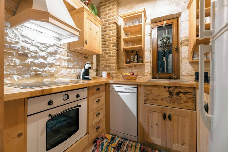 Villa, 4 Bedrooms | Private kitchen | Fridge, oven, stovetop, dishwasher