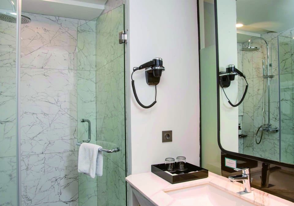 THE 1O1 Jakarta Airport CBC Hotel in Indonesia