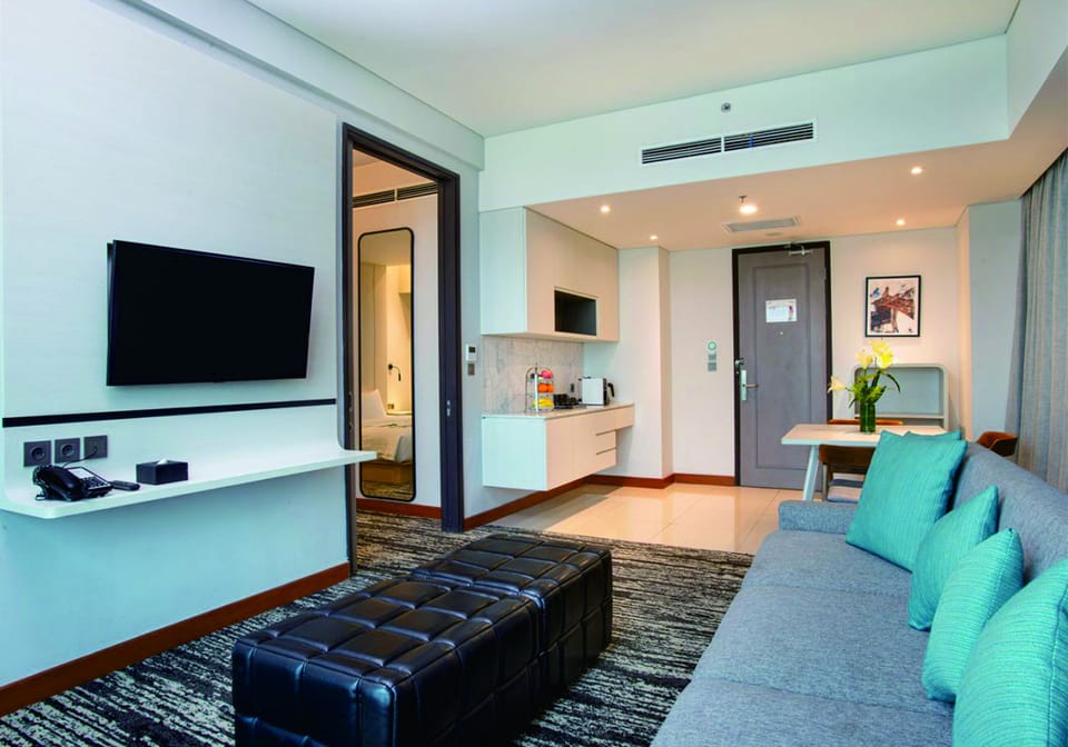 Suite (SKY) | Living area | LED TV
