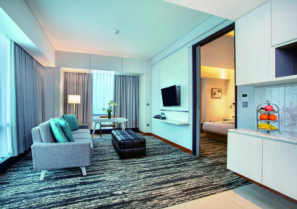 Suite (SKY) | Living area | LED TV