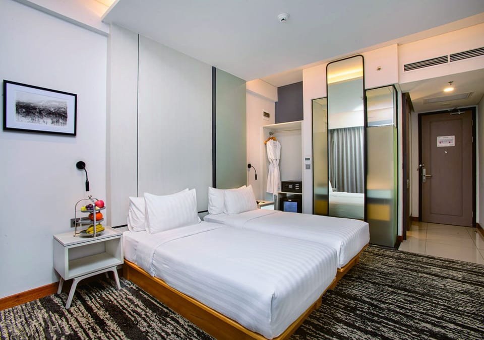 Deluxe Double or Twin Room, 1 Bedroom, Terrace | Soundproofing, iron/ironing board, free WiFi, bed sheets