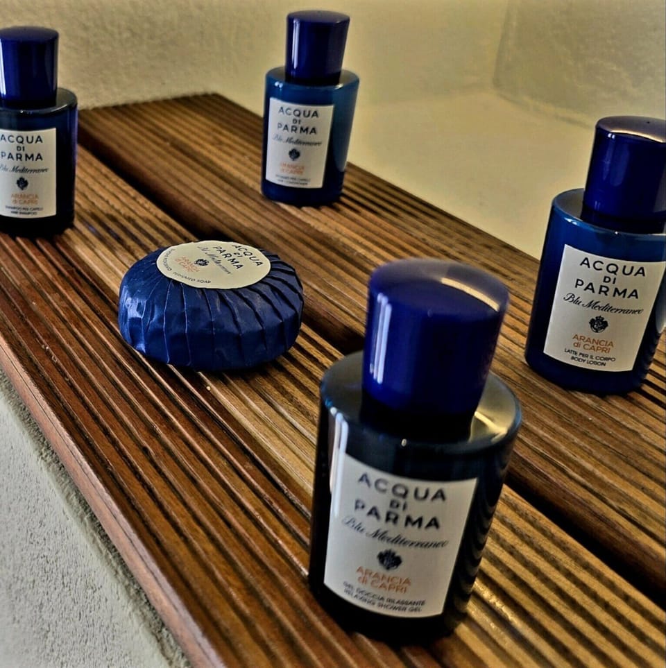 Bathroom amenities