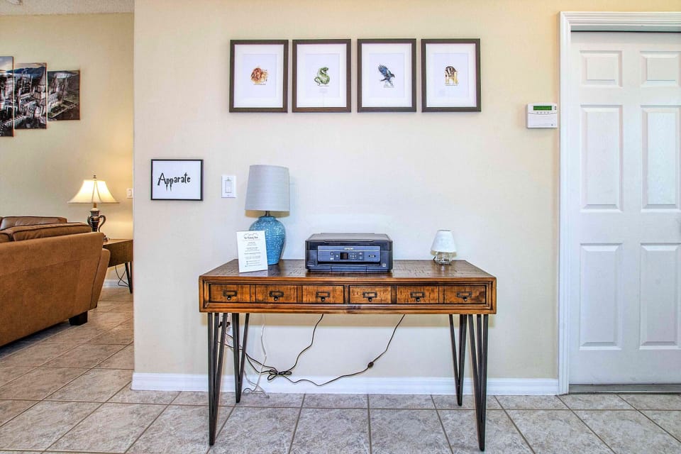 Wireless printer for your use.