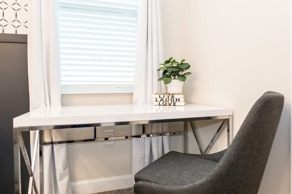 Bedroom 1 - Master